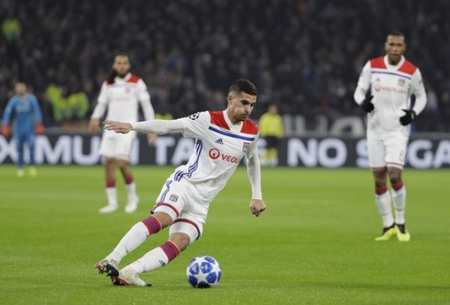 的对抗中寻 的对抗中寻